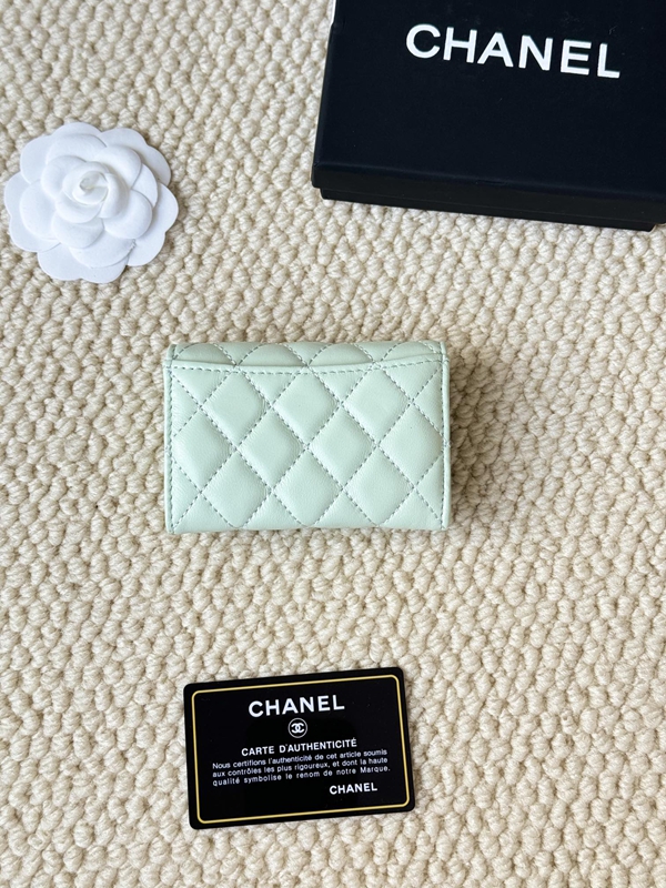 コピーシャネル激安財布背面デザイン